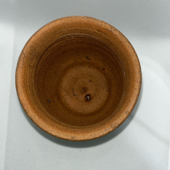 Pottery planter desert scene with cactuses and mountains - Picture 4 of 7